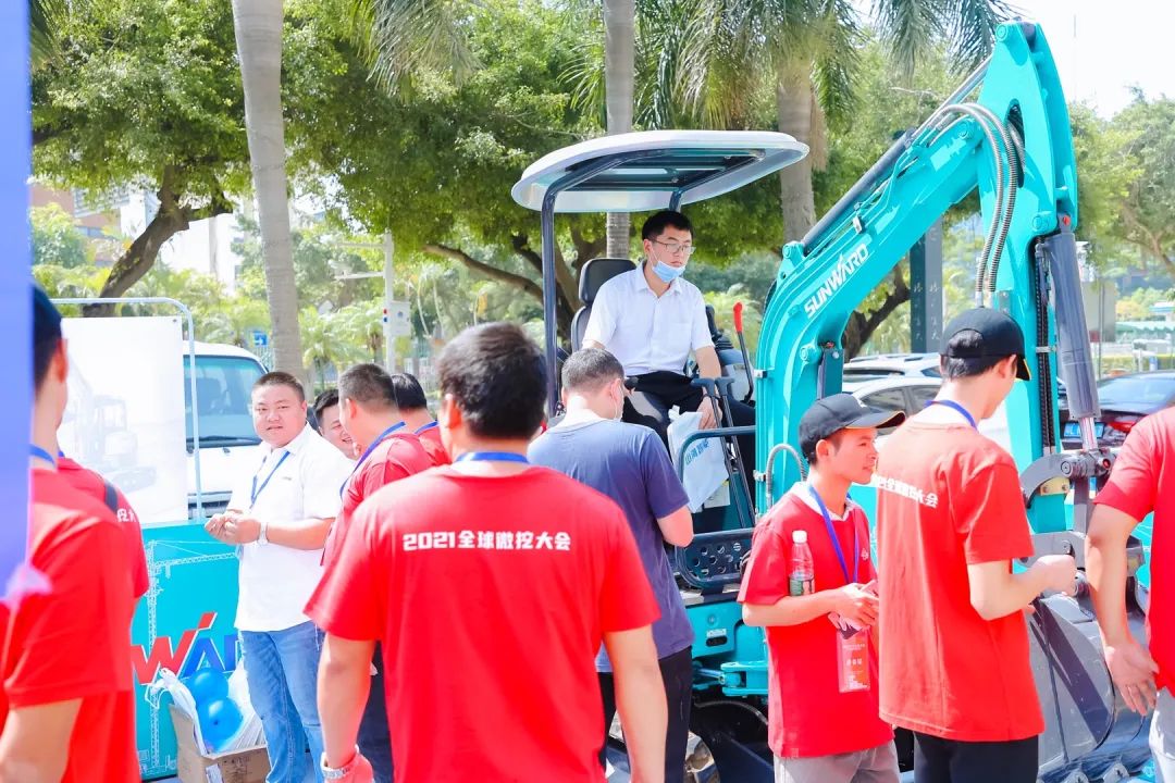 共享微挖新视界!微挖三大王牌产品齐聚2021全球微挖大会