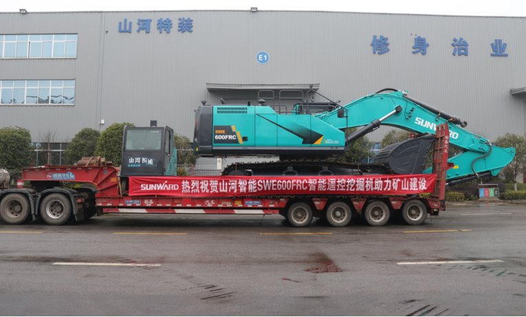 21天交付!大型遥控挖掘机助力智慧矿山建设
