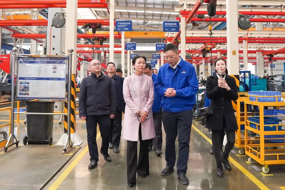 长沙市总工会、长沙经开区总工会一行调研