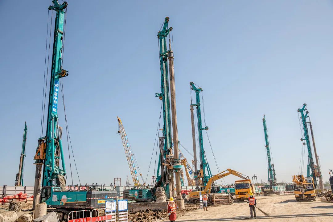 “山河绿”再现大湾区!旋挖钻机组团助建广州白云机场项目