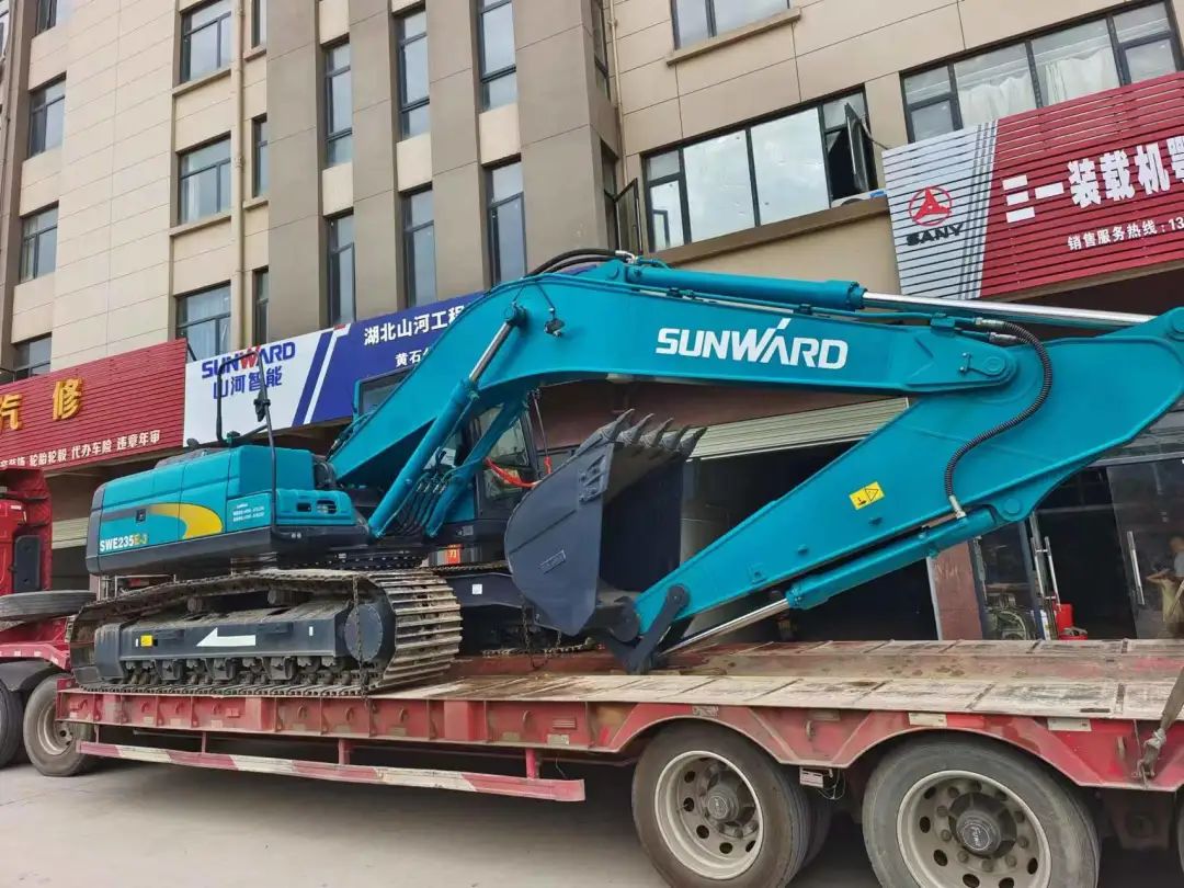 全款拿下!挖掘机奔赴工地一线