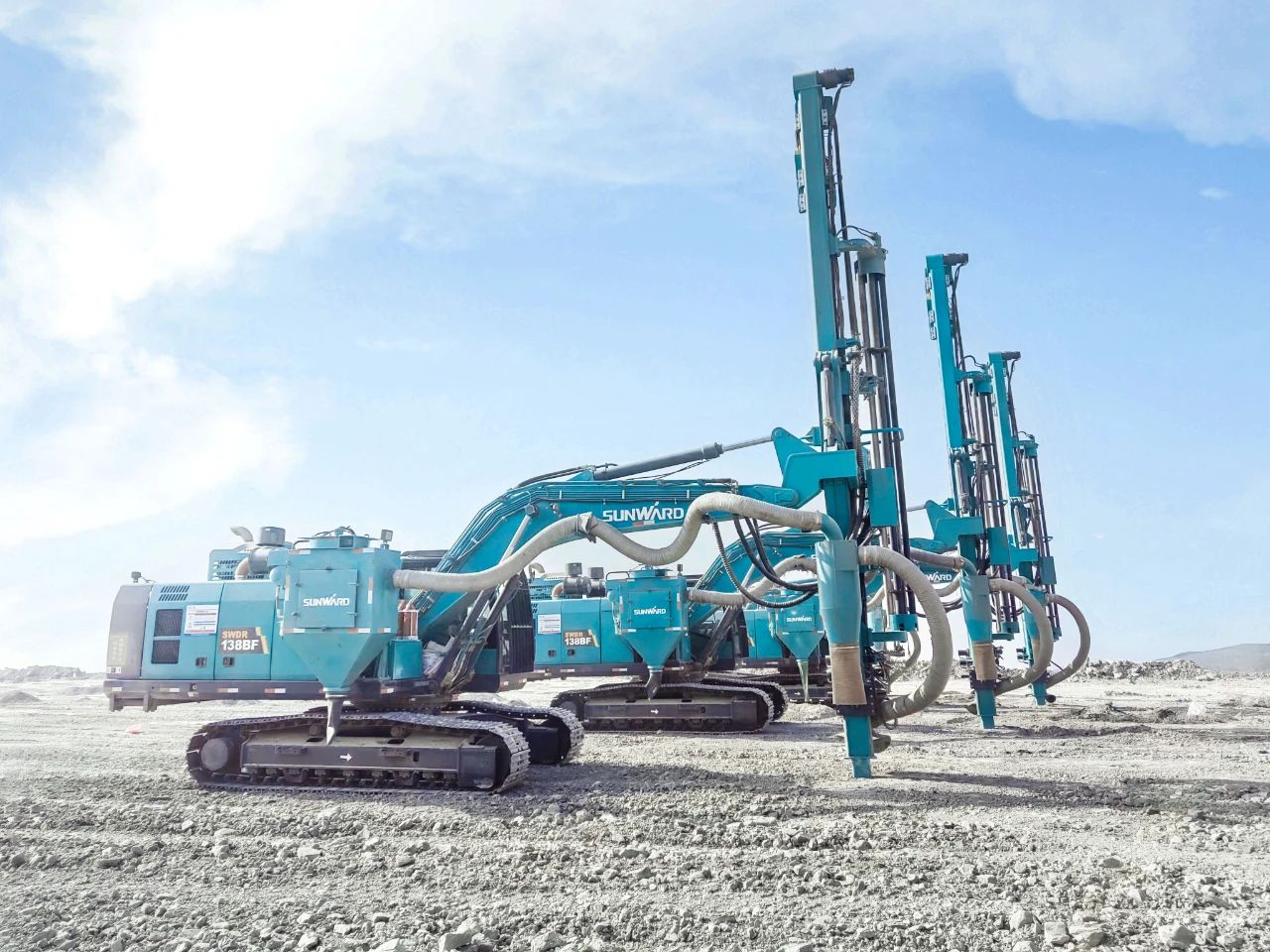 “绿色智能矿山建设专家”!全新一代切削潜孔一体式钻机重拳出击