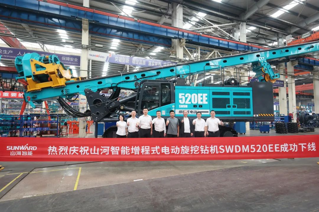 助力“双碳”、绿动未来!增程式电动旋挖钻机、液压混合动力旋挖钻机齐交付