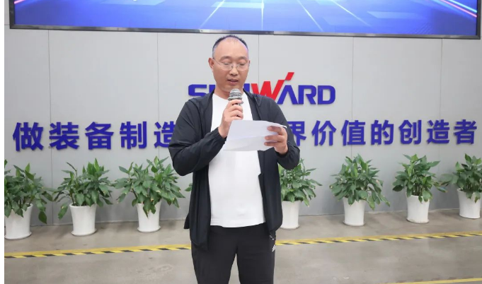 助力“双碳”、绿动未来!增程式电动旋挖钻机、液压混合动力旋挖钻机齐交付