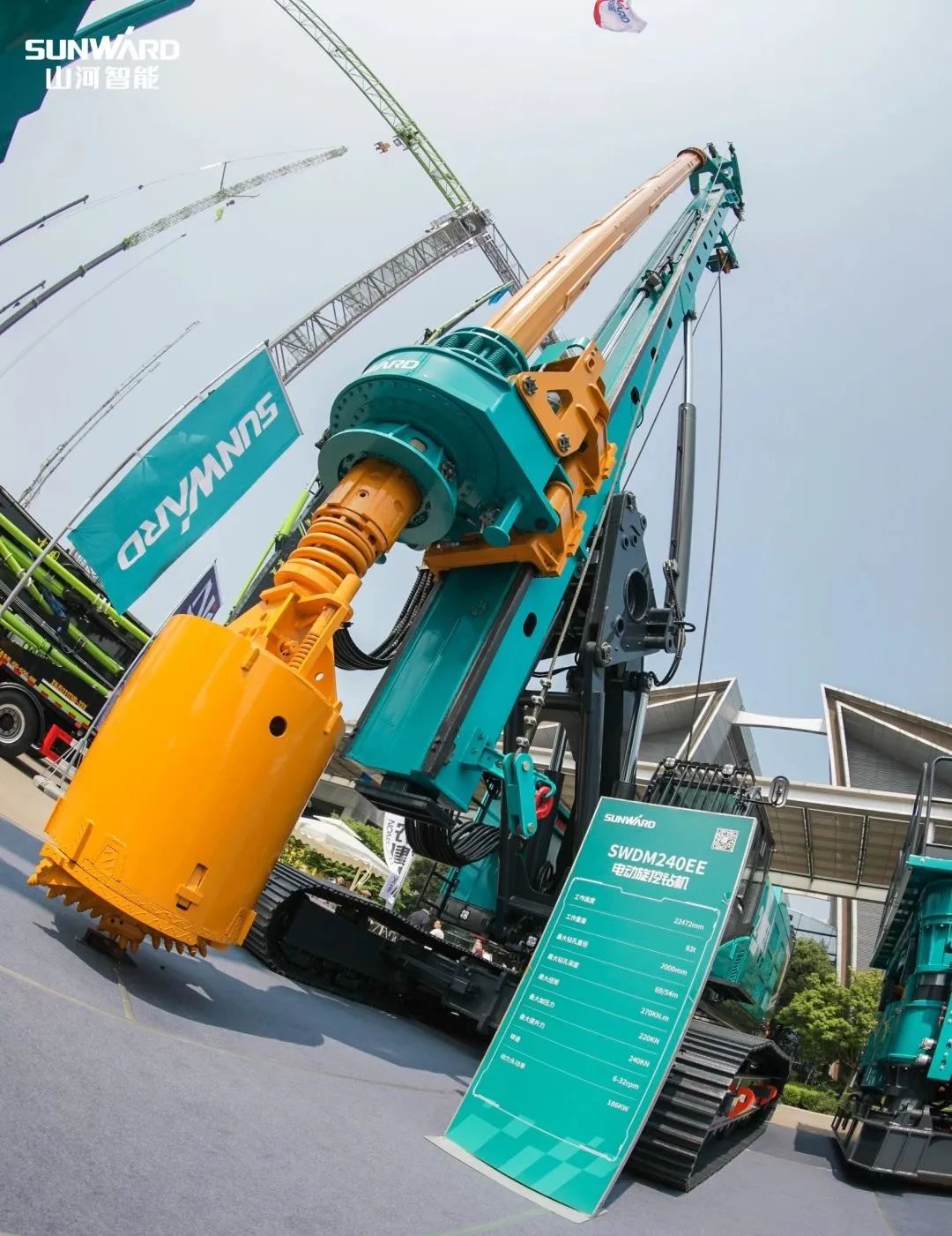 “零故障”“低能耗”!增程式电动旋挖钻机惊艳首秀