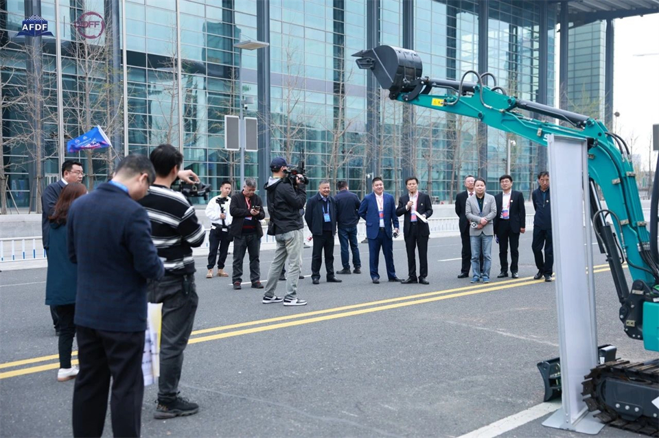 坚持创新,赋能产业!出席第十三届深基础工程发展论坛