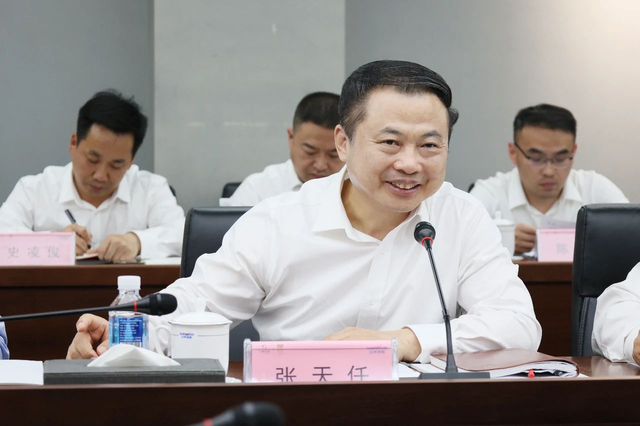 天能控股集团党委书记、董事长张天任率队到访