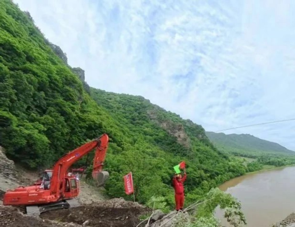 硬核破解“最后一公里”难题,应急救援设备助力“应急使命·2025”演习!