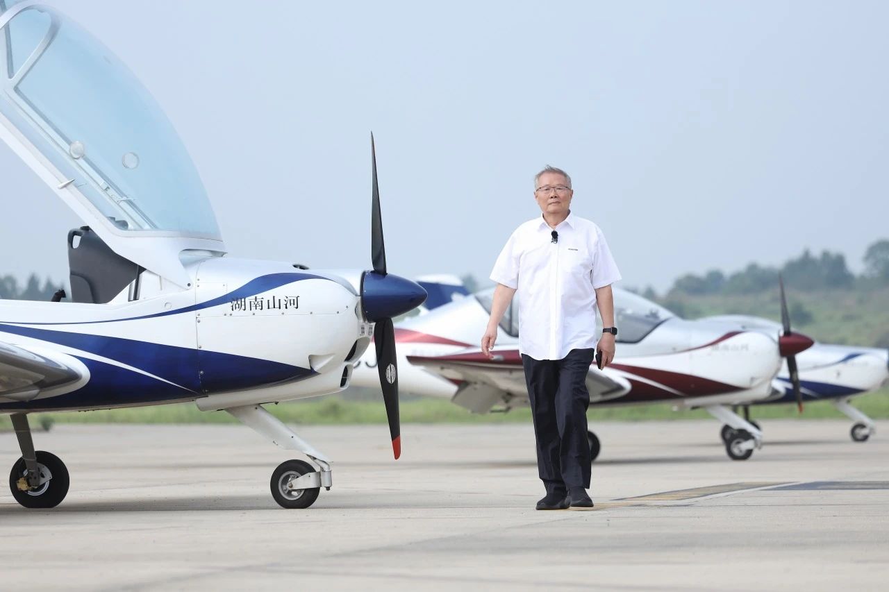 【今晚7:30】湖南卫视《创业有得聊》对话&山河星航创始人 何清华:79岁“创业青年”的低空