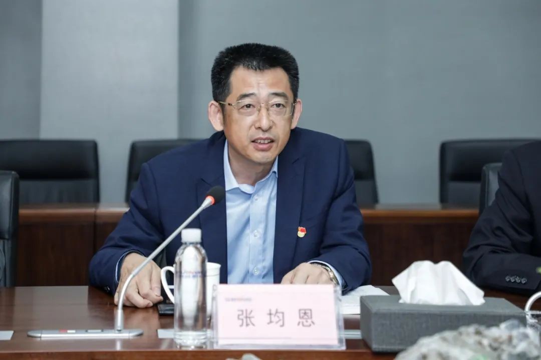 以党建促业务，以业务强党建——青岛西海岸公用事业集团考察