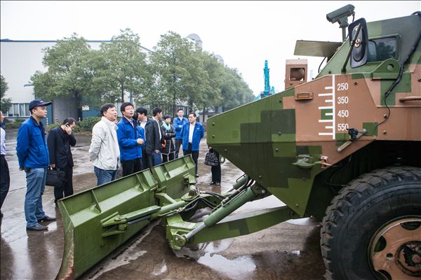 国家发改委国防动员研究发展中心毕智勇主任一行考察