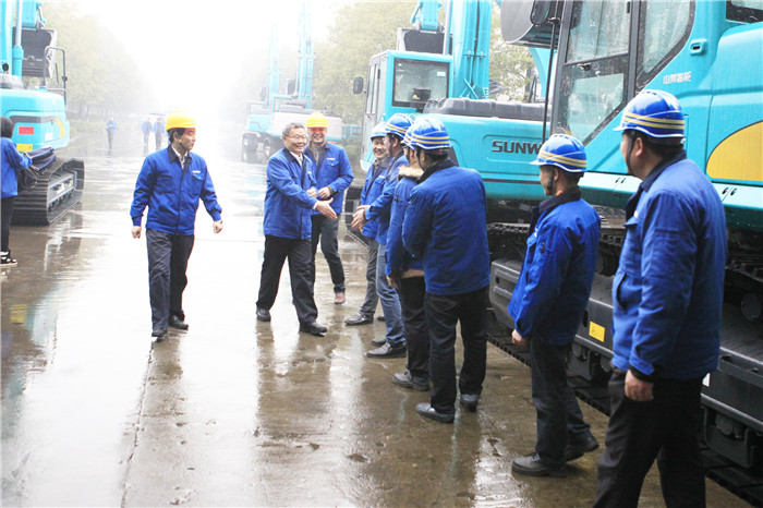 携手奋进，羊年共赢，开门大吉