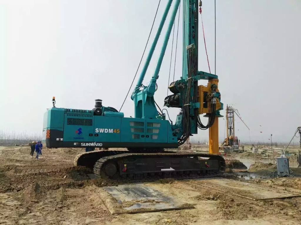 113.98米！大型旋挖钻机三门峡大桥精彩处子秀