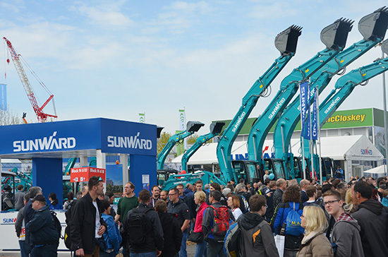 高端市场展风采