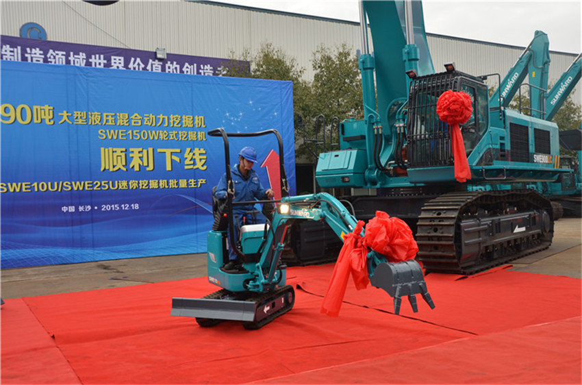 新品下线&精品批量上市：“组合拳”逆势出击