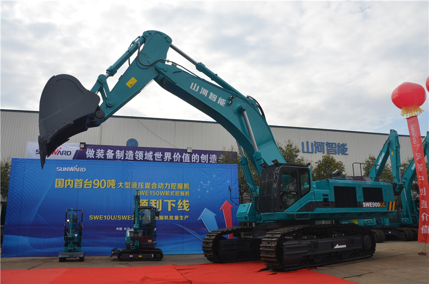 新品下线&精品批量上市：“组合拳”逆势出击