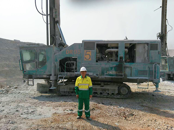 弘扬女排精神：炎夏服务二三事