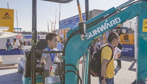 酷帅曾大虾，一大波美图带你亲临北京BICES展