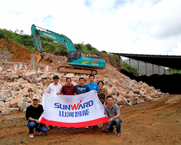 看石场风云如何演绎？矿山战神SWE470E大型挖掘机一锤定音！