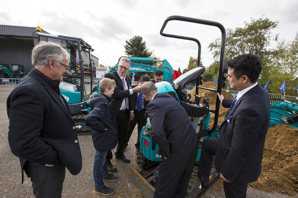 隆重举行2017年欧洲经销商大会
