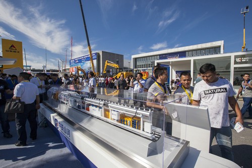 酷帅曾大虾，一大波美图带你亲临北京BICES展