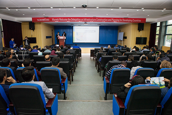 “一带一路”国家代表团到访，感受“大开眼界”