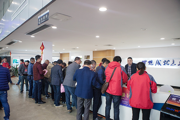 势不可挡，挖掘机湖南市场订货会创新高