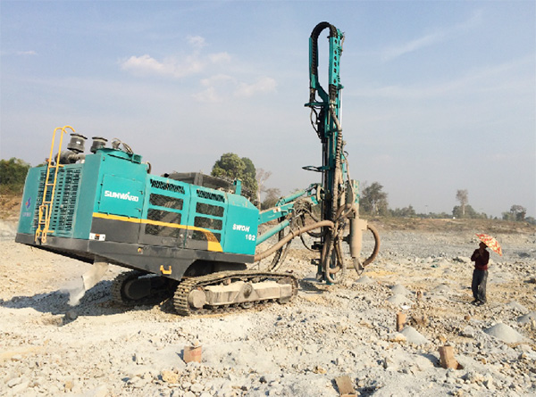 湄公河上的硬汉！露天钻车展中国制造魅力