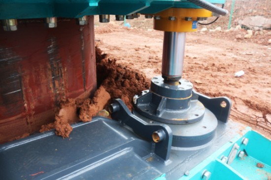 喜讯！SWRC170自行式全回转全套管钻机获湖南省首台(套)重大技术装备产品奖励！