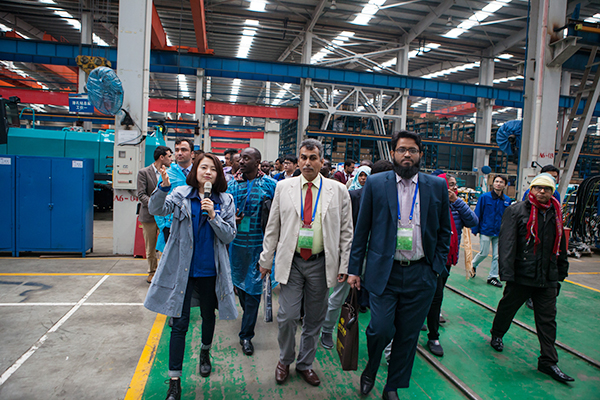 “一带一路”国家代表团到访，感受“大开眼界”