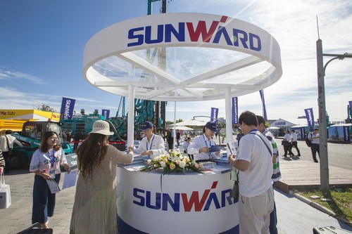 酷帅曾大虾，一大波美图带你亲临北京BICES展