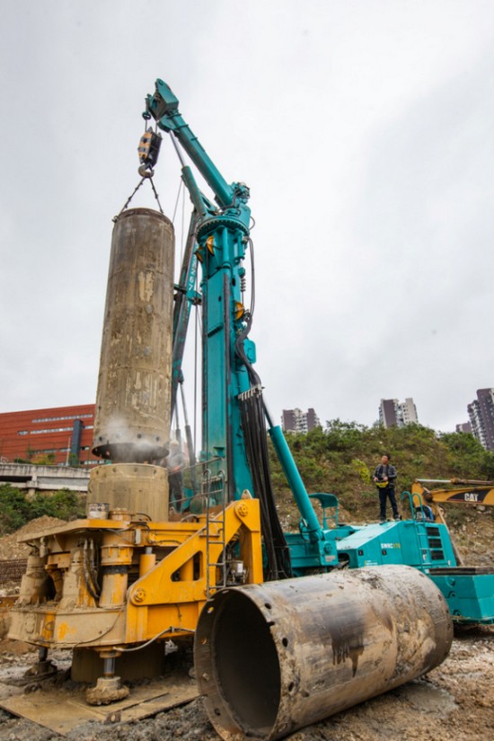 喜讯！SWRC170自行式全回转全套管钻机获湖南省首台(套)重大技术装备产品奖励！