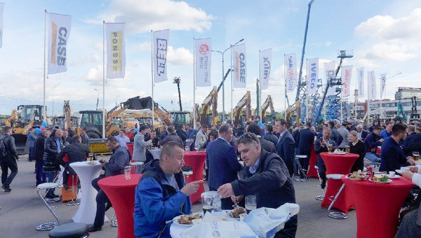 十年携手，莫斯科宝马CTT展产品推介会圆满举行