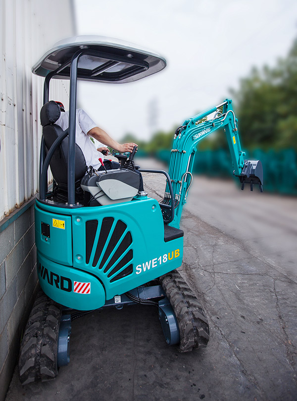 “C位”出道 14.5万元微挖18UB等你开回家