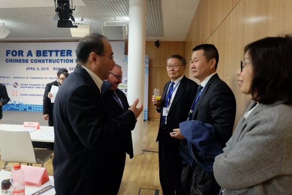 “三个率先”展示山河挖掘机欧洲发展历程