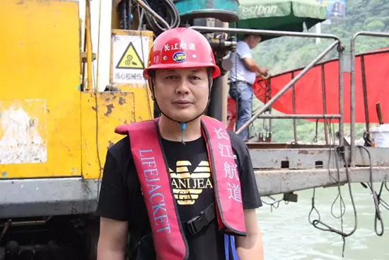 打造长江黄金水道！航道钻机轻松搞定水下礁石