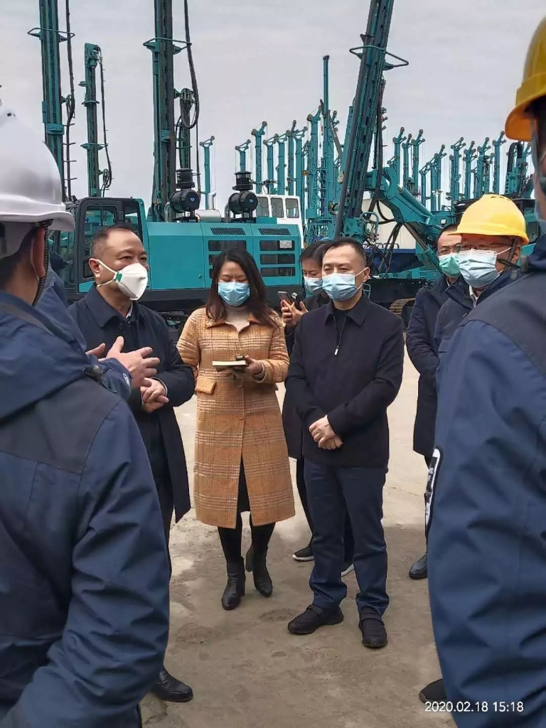张庆红调研疫情防控和复工复产工作
