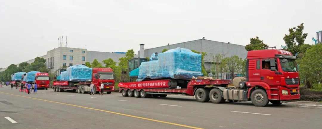 大孔径凿岩设备批量出口中东