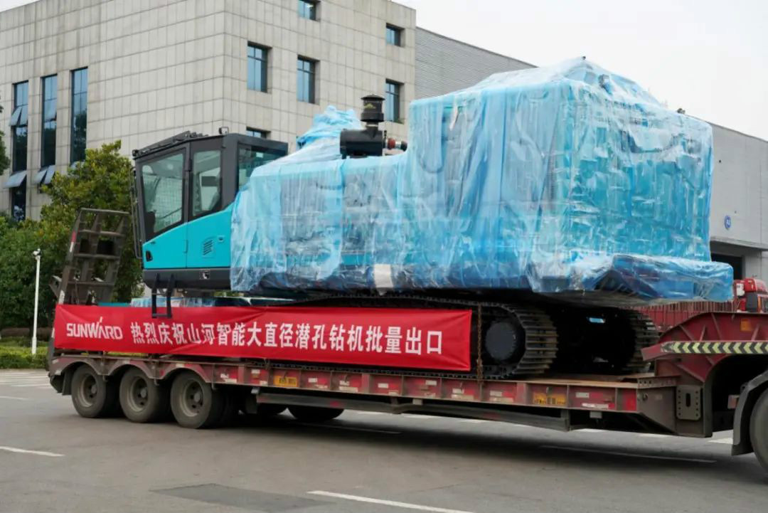 大孔径凿岩设备批量出口中东