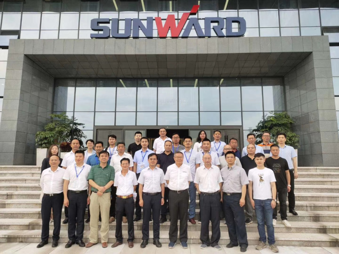 省工程机械产业与铸造产业合作对接会在举行