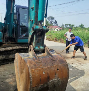 感恩相伴 关爱相随——服务万里行服务湖南