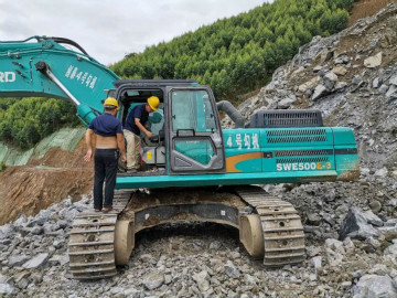 感恩相伴，关爱相随——服务万里行深入广西服务客户