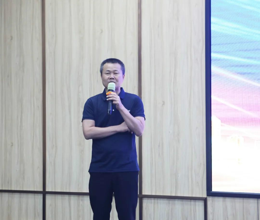 以强执行力聚焦基础能力建设 向挖掘机万台俱乐部迈进——2020年挖掘机经销商半年度会议圆满召