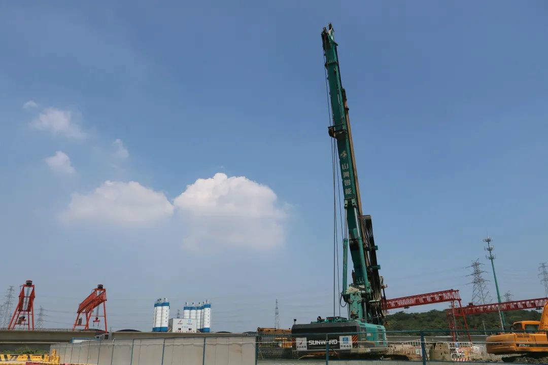 从业20多年的他，为何对旋挖钻机情有独钟