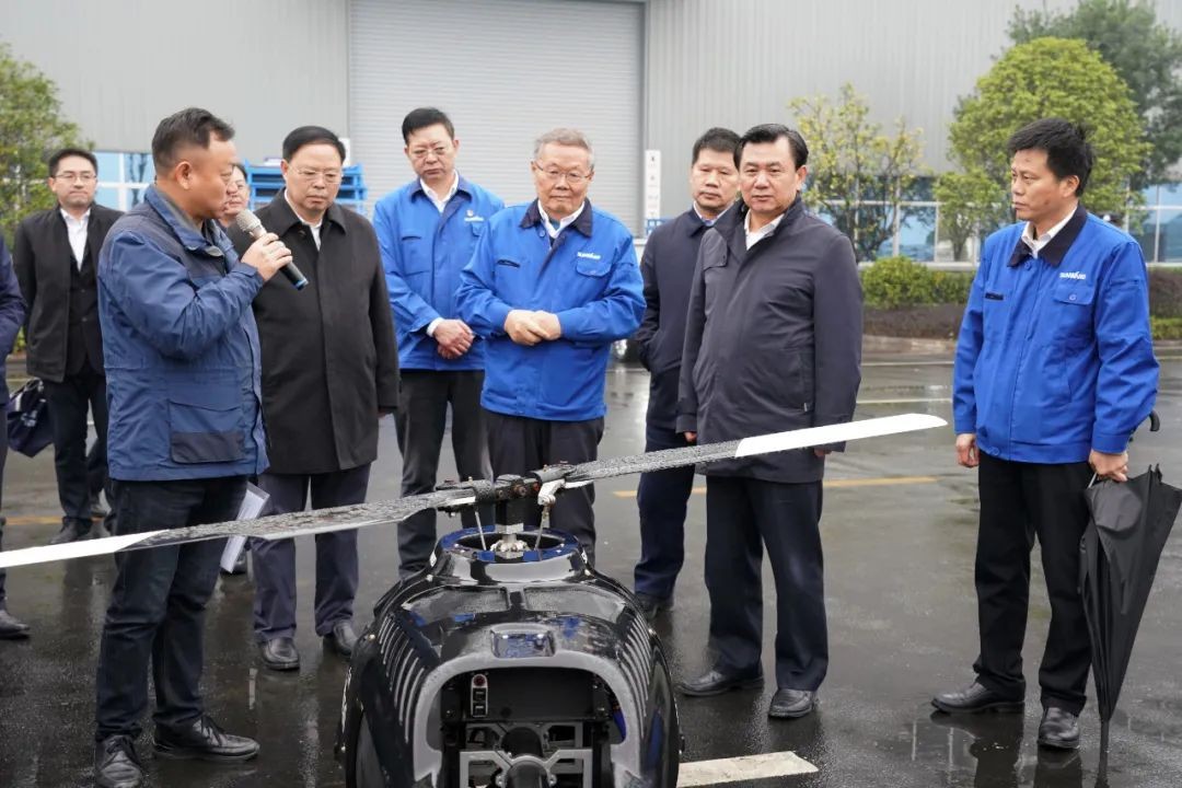 中国民航局局长冯正霖一行到调研指导