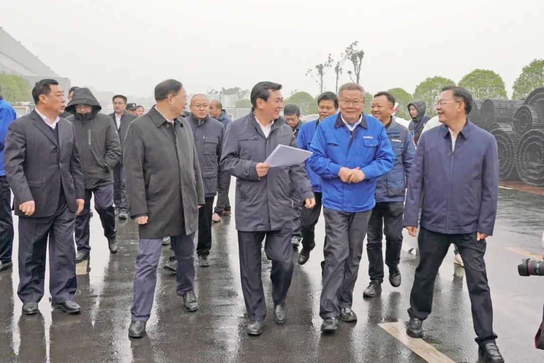 中国民航局局长冯正霖一行到调研指导