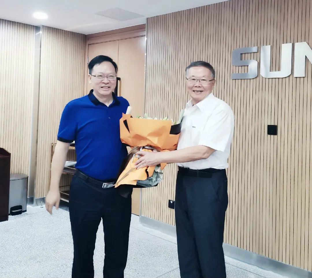 中南大学机电工程学院肖来荣书记到访