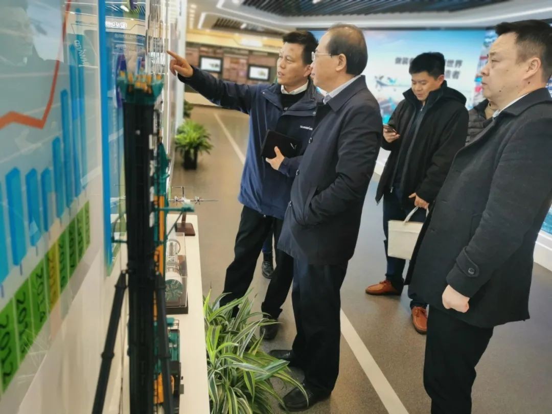 长沙市科技局局长郭塨调研