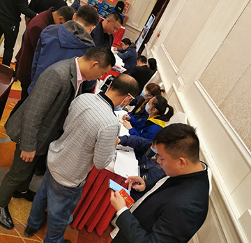 5千万! 挖掘机订货会创新高