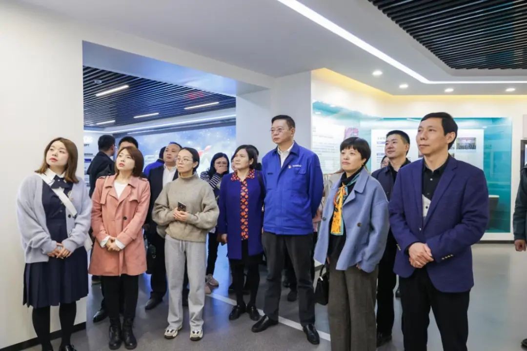 民主党派湖南省委机关青工委团队一行考察